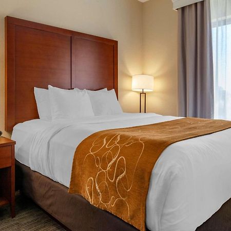 Comfort Suites Oshkosh Eksteriør billede